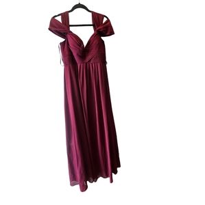 Lulus Burgundy Off The Shoulders Maxi Dress. Size XL